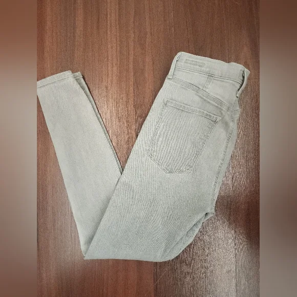 Citizens of Humanity Uber High Rise Jeans in Light Gray Size 30, LIKE NEW - Picture 1 of 14